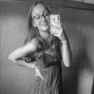 Meet your Posher, Madeline